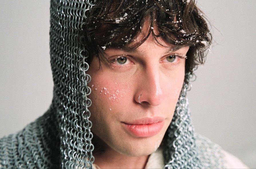 gira_leo_6f20cc8-9c7b-9aea-35be-cffe87604979